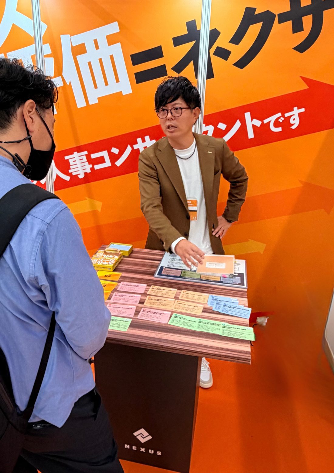 ブースでキャリアパス設計を案内する様子